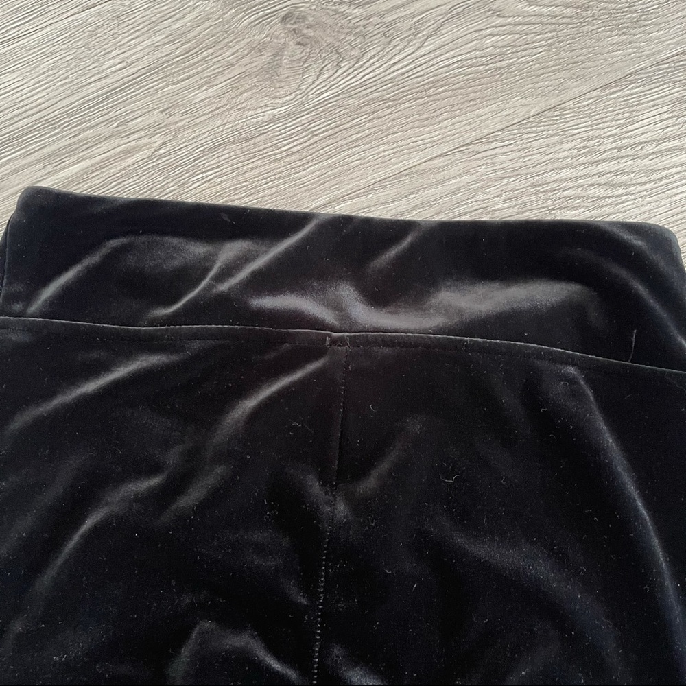 ARITZIA Talula Black Velvet Leggings Size Small - Picture 8 of 10